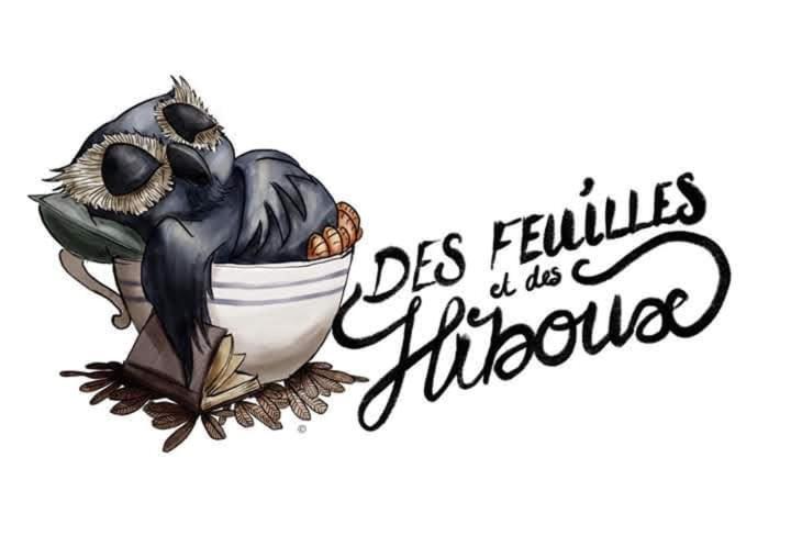 Отель Des Feuilles Et Des Hiboux Plescop Экстерьер фото